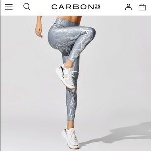 CARBON 38- snake embossed silver athletic legging